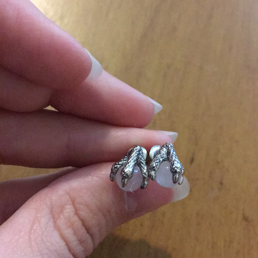 Dragon Claw Earings